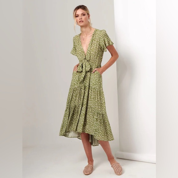 Kivari Gracie Floral Tie Front Maxi Dress Green Floral in medium - Picture 5 of 8